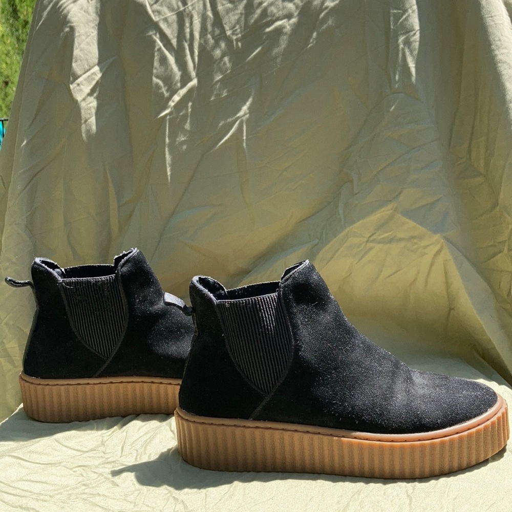 JSlides high top sneaker/boots. Black and tan.